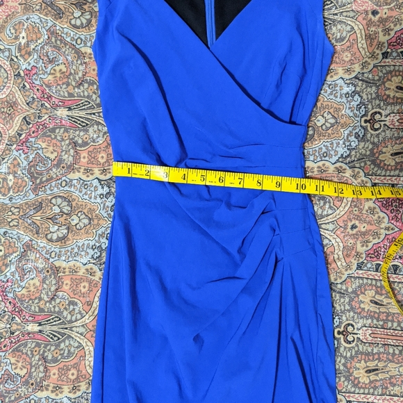 Dress - Picture 3 of 5